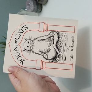 Yoga for cats book 🐈